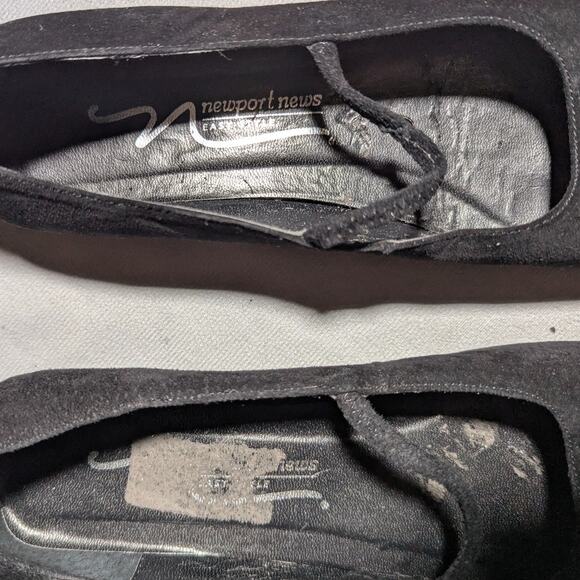 Vtg 1990s Newport News Black Suede Square Toe Elastic Strap Mary Jane Flats 9.5W - Picture 4 of 7